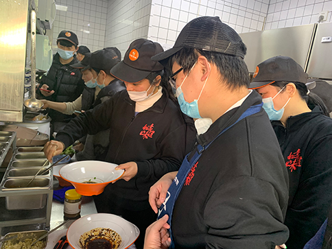 蘇州如意餛飩二區吳江區紅燒牛肉面、重慶小面、碗雜面新品集中培訓并考核